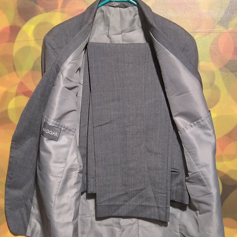 HAGGAR MENS GRAY CHARCOAL 2BUTTON SUIT 30s